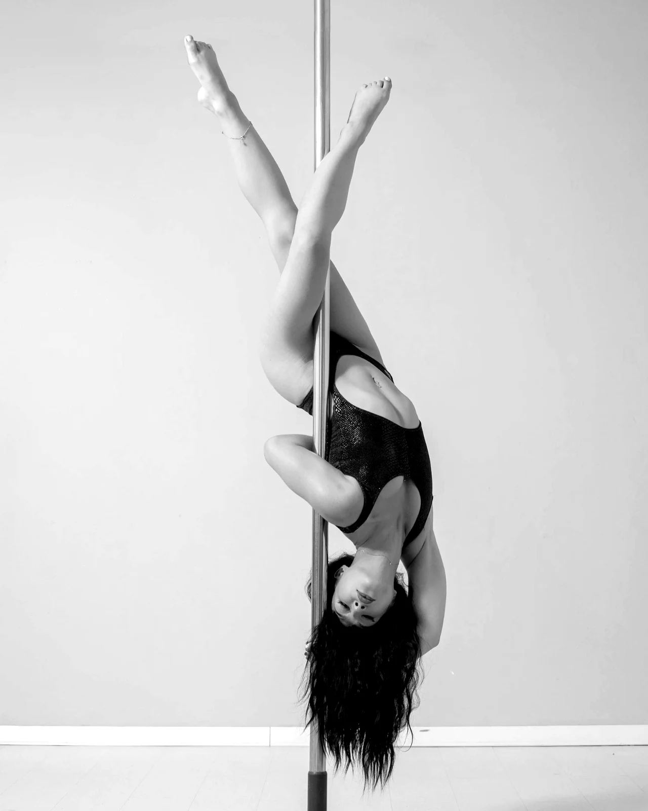 Pole Dance class at Step Up Dance Studio Thessaloniki